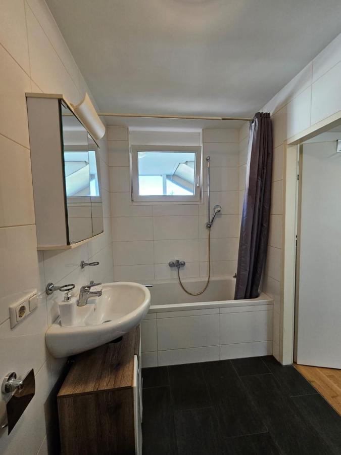 Stylish Apartment In Innsbruck + 1 Parking Spot ภายนอก รูปภาพ